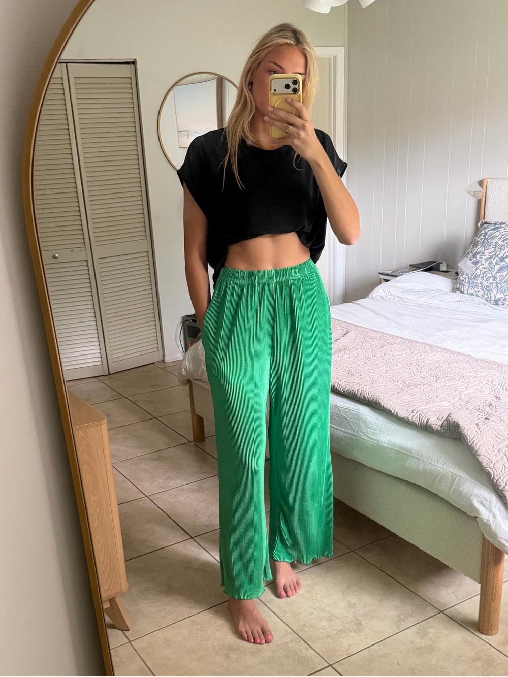Green Wide-Leg Pull-On Pants